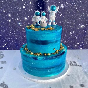 space astronaut cake